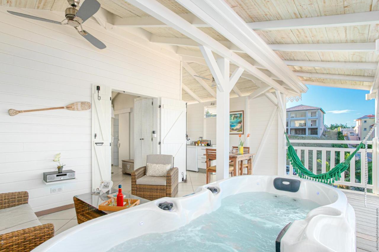 Bungalow Vanille Pacane - Vue Mer Avec Spa Prive Ле-Труаз-Иле Экстерьер фото